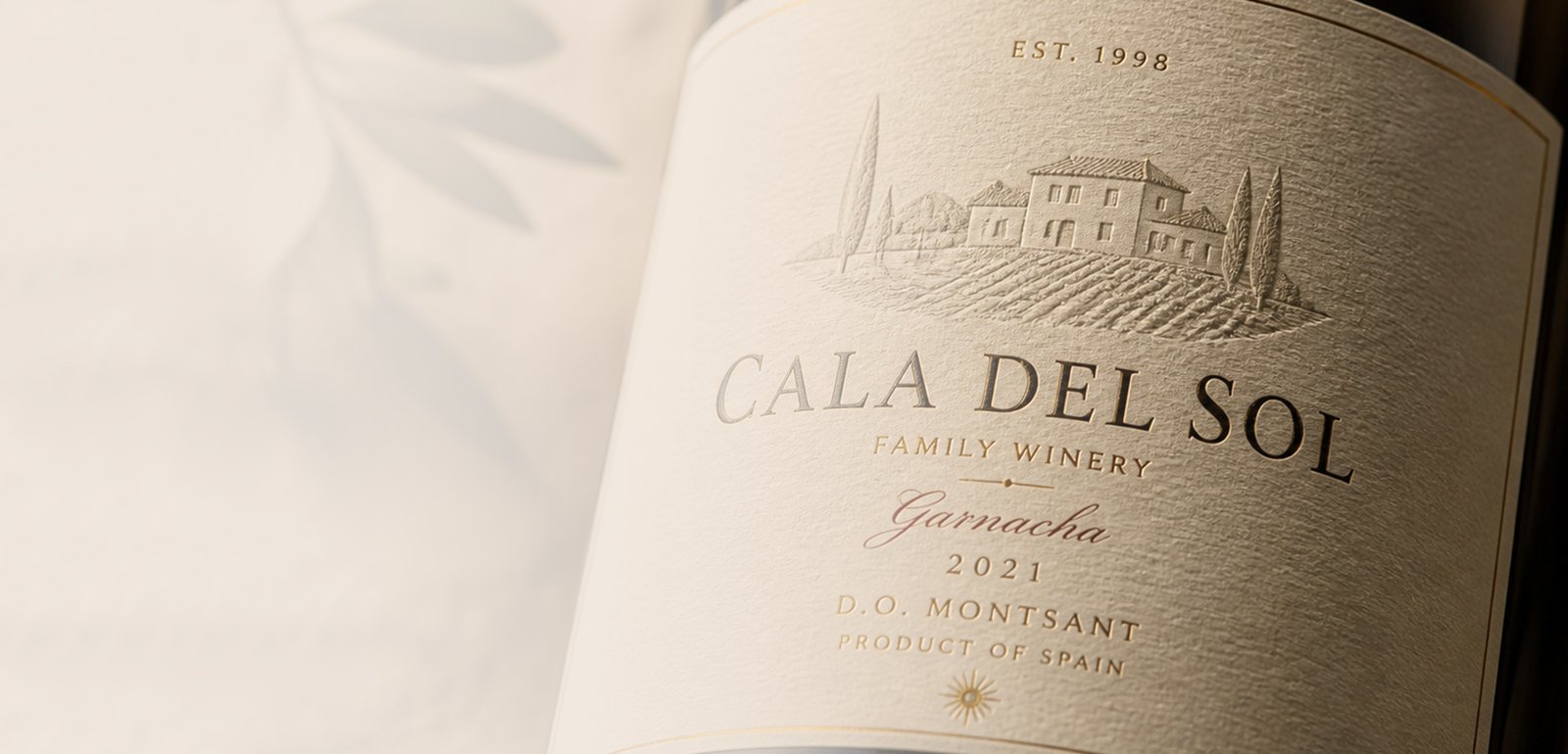 Diseño creativo de etiquetas y packaging para vino
