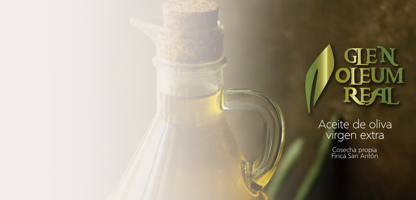 Diseño de etiquetas y packaging de aceite de oliva para Glen Oleum Real
