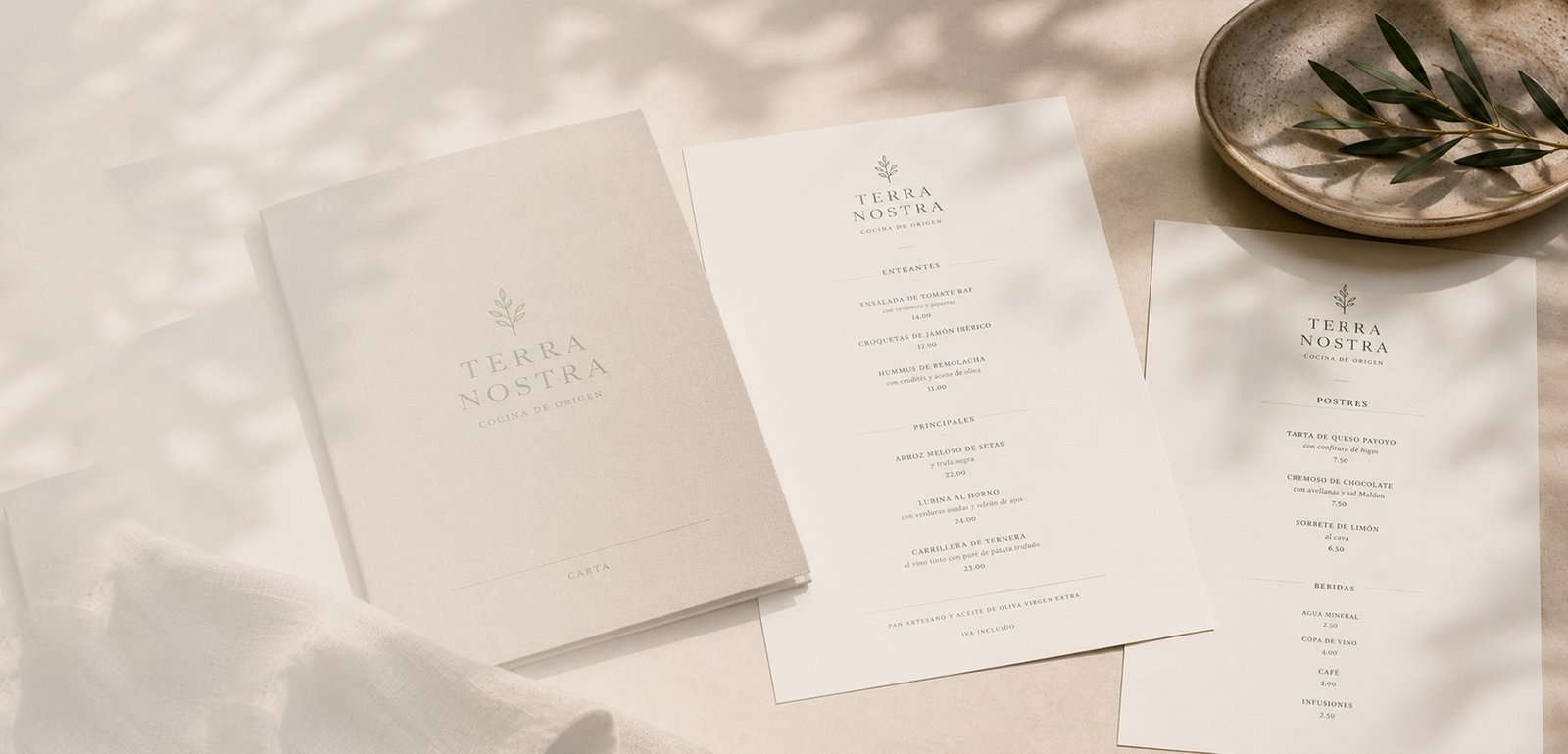 Diseño de cartas de restaurante y soportes de sala