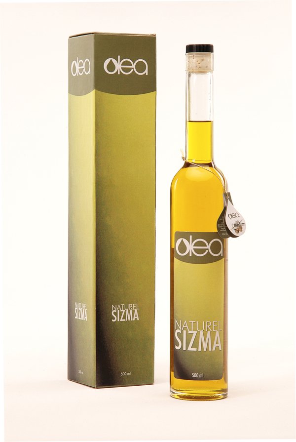 Examples, ideas, inspiration in creative packaging design for all types of extra virgin olive oils or similar for modern style. Packaging and packaging design.