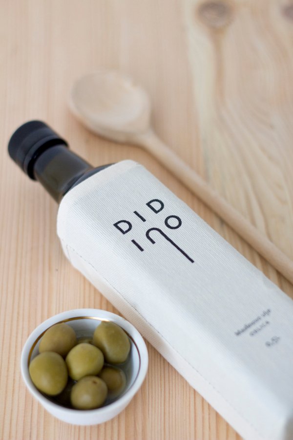 Examples, ideas, inspiration in creative packaging design for all types of extra virgin olive oils or similar for modern style. Packaging and packaging design.