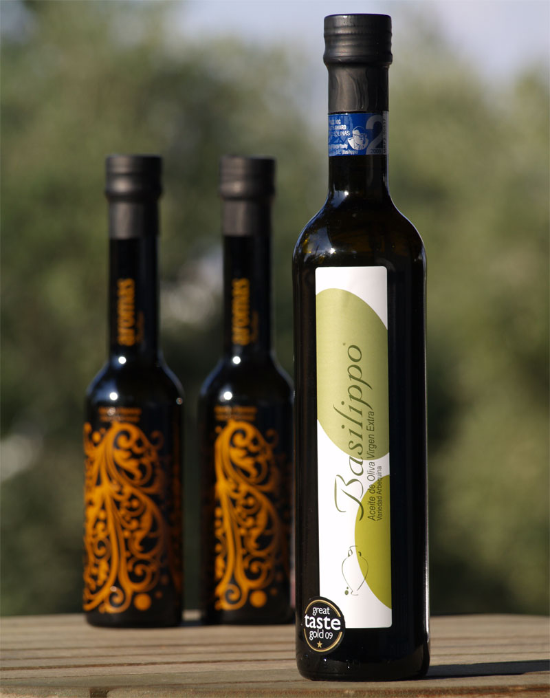 Packaging design of classic labels of extra virgin olive oil and bottles of olive oil