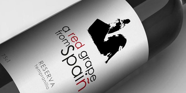 Portfolio of creative graphic design works for the creation of wine labels and packaging for wineries and companies exporting Spanish wine: A RED GRAPE FROM SPAIN