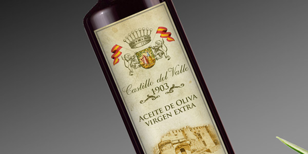 Diseño gráfico y creativo de etiquetas de aceite de oliva virgen extra para la marca CASTILLO DEL VALLE