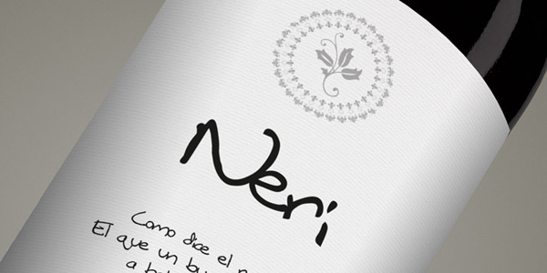 Portfolio of creative graphic design works for the creation of wine labels and packaging for wineries and wine exporting companies: NERÍ