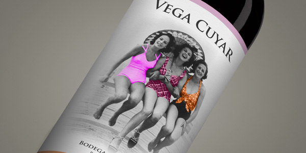 Red wine label design VEGA CUYAR